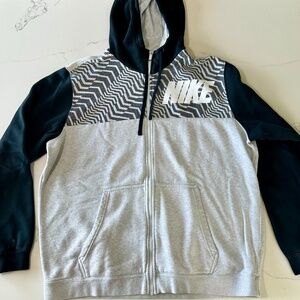 Nike Men’s Jacket XL Black White Full Zip Windbreaker Track Coat Zigzag Pattern
